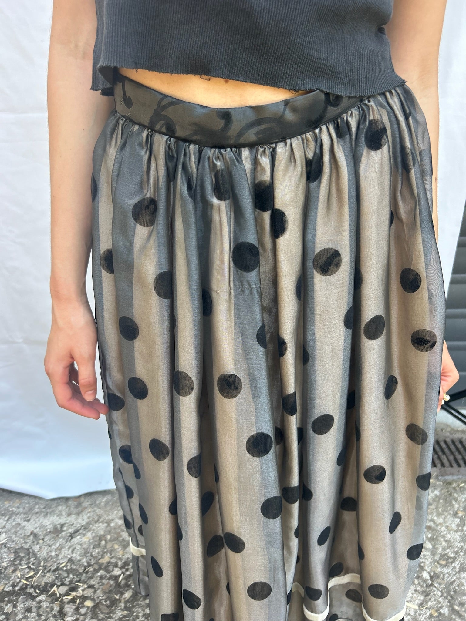 The polka dots skirt